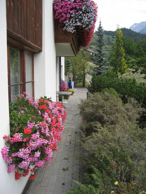 Chasa Plajet Apartment Ramosch Exterior photo
