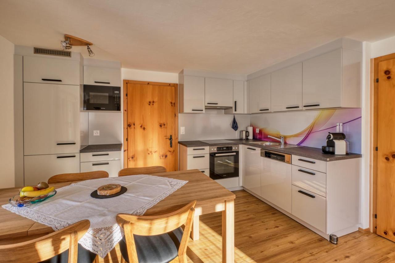 Chasa Plajet Apartment Ramosch Exterior photo